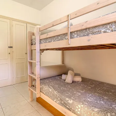 Hauzify I Orquidies Apartment