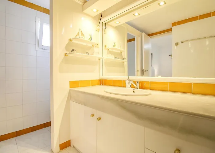 아파트 Hauzify I Orquidies 플라티야 다로