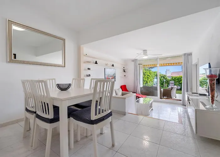 Hauzify I Orquidies Apartment